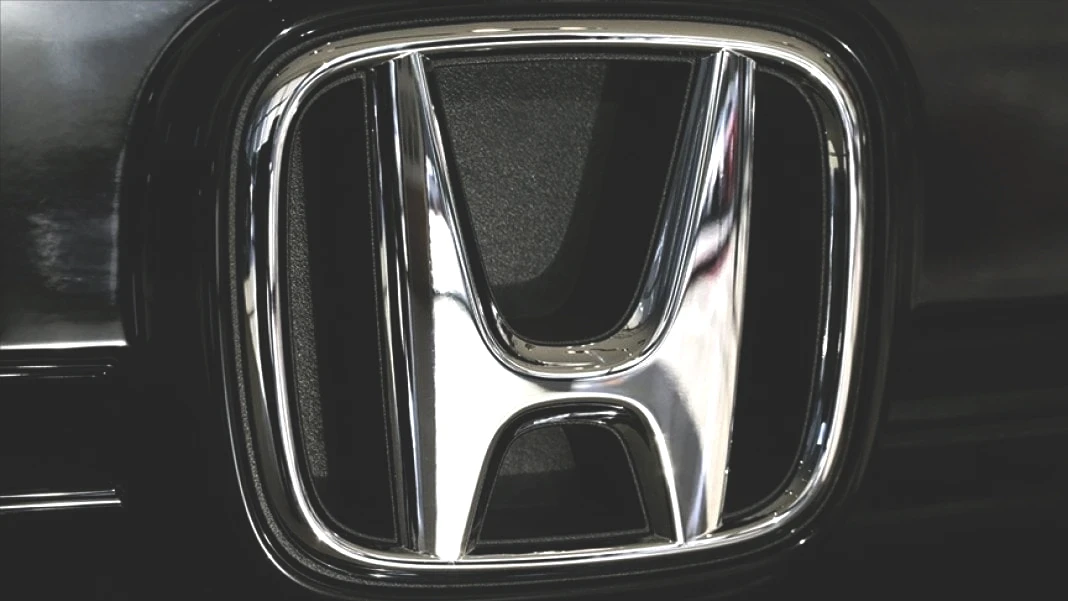 hondadan-civic-icin-dev-haziran-indirimi-250-bin-lira-birden-dustu-bu-firsat-kacmaz-5-001.jpg