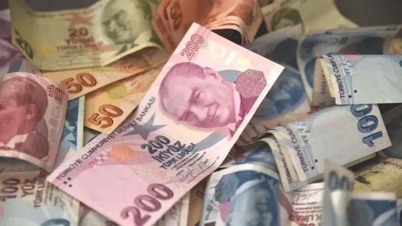 Mevduatta Yeni Dönem Başladı: Banka Faizleri Yükseldi, Vergi Kesintisi Arttı! Hangi Banka Ne Kadar Getiri Sağlıyor? - Resim: 2