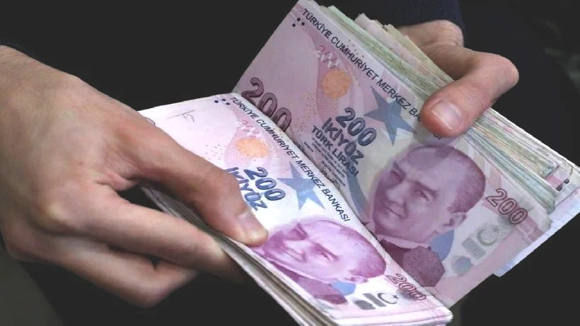 SGK Uzmanı İsa Karakaş Noktayı Koydu: Çalışan Emeklilerin Maaşı Kesilecek mi? - Resim: 2