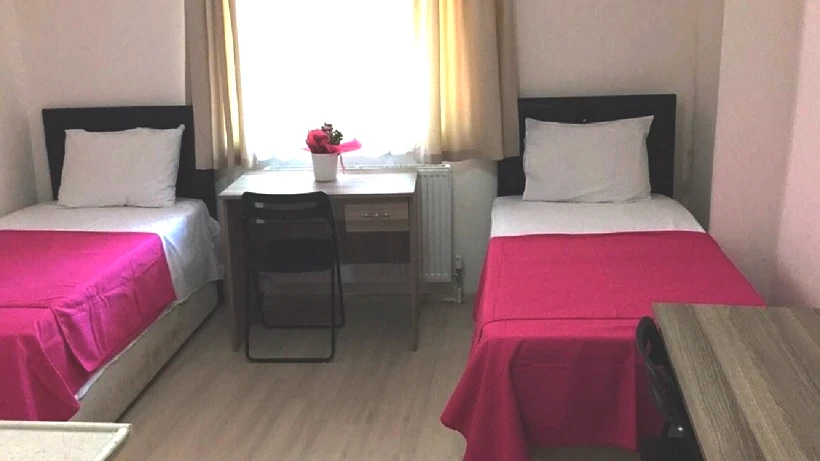 Üniversite Öğrencilerinin Yurt Krizi Bitiyor! Bakanlık Düğmeye Bastı: Ev Tipi Devlet Konutları Geliyor - Resim: 3